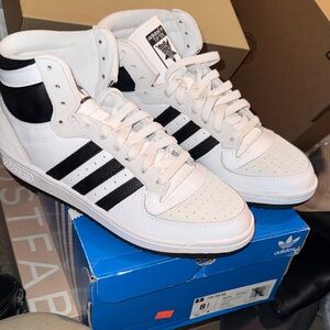 Adidas White and Black High-Tops